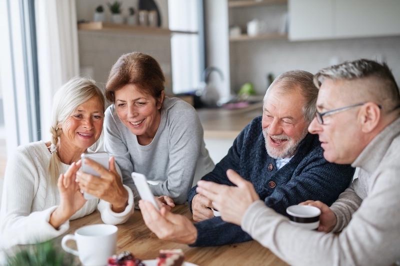 Making friends after  smartphone