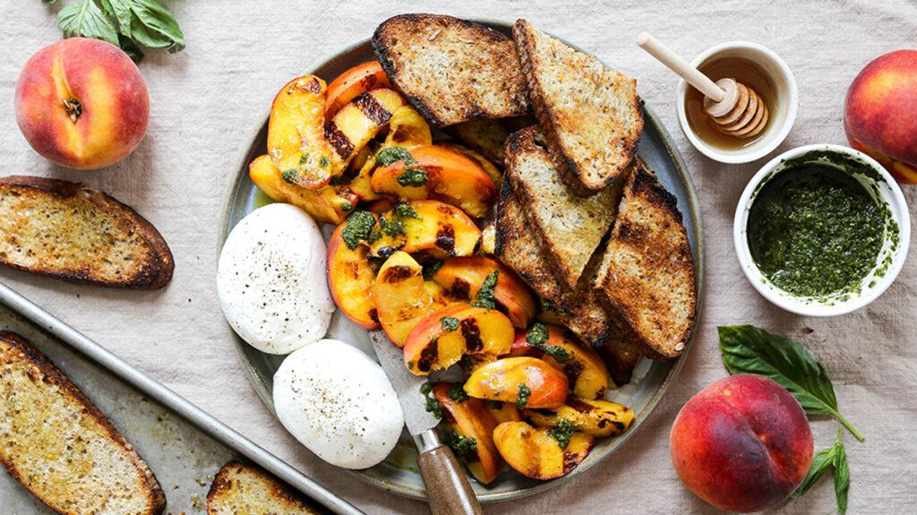 How to grill peaches