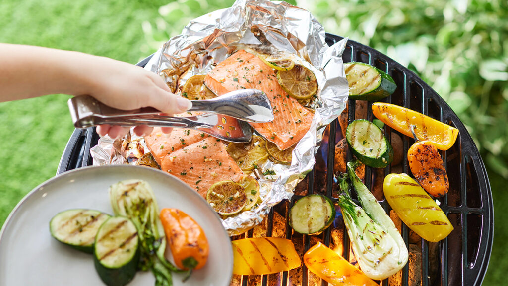 Grill full of pescatarian diet food.