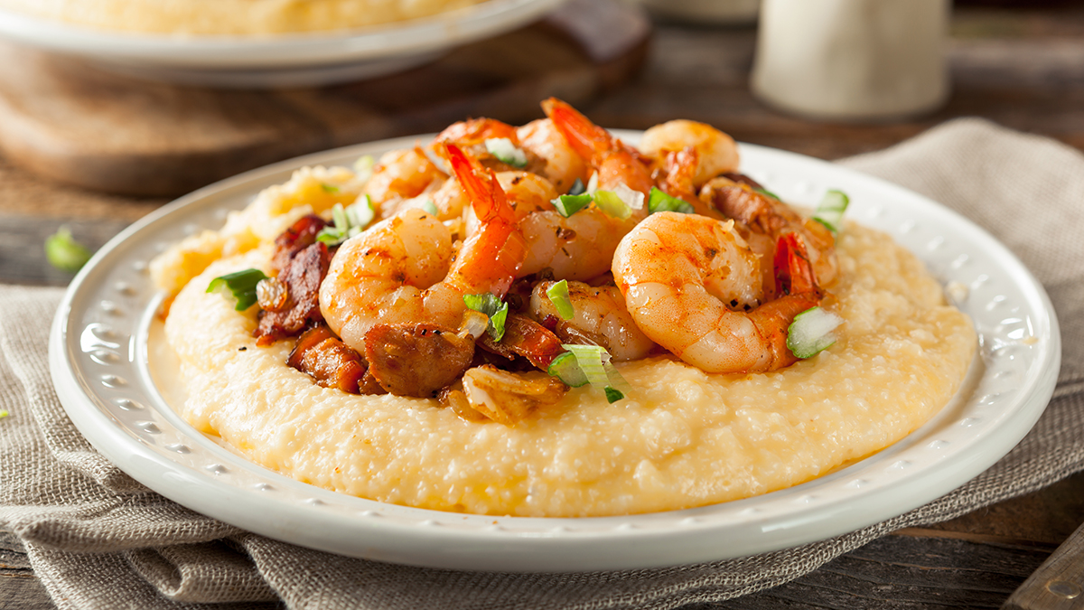 Classic Shrimp & Grits