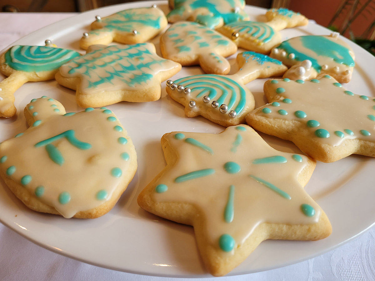 How to Decorate Hanukkah Cookies: A Complete Guide